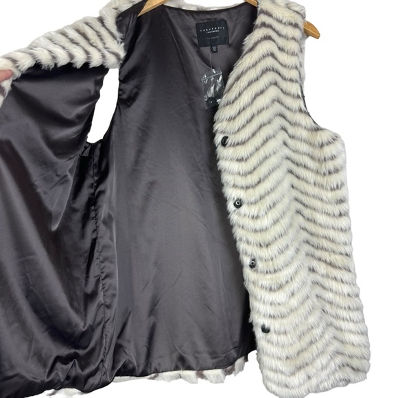 Sanctuary Vest Faux Fur - Picture 7 of 10